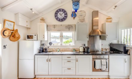 2 Bed in Holsworthy 3