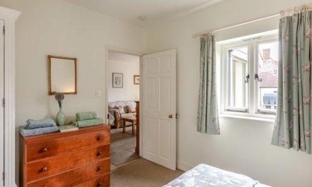 2 Bed in Warminster 9
