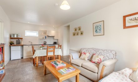 2 Bed in Warminster 5