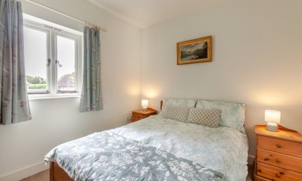 2 Bed in Warminster 2