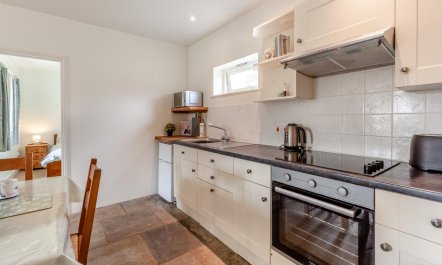 2 Bed in Warminster 8