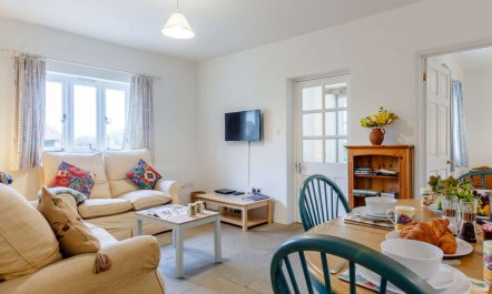 2 Bed in Warminster 3