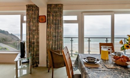 2 Bed in Tenby 3