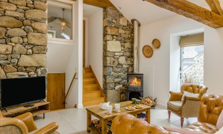 2 Bed in Llwyngwril 8