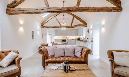 2 Bed in Llwyngwril 3