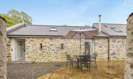 2 Bed in Llwyngwril 6