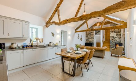 2 Bed in Llwyngwril
