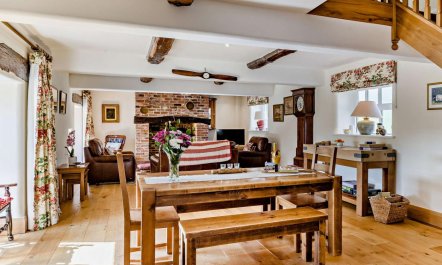 2 Bed in Macclesfield 3