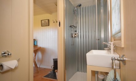 1 Bed in Ammanford 5