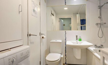 1 Bed in Westward Ho! 3