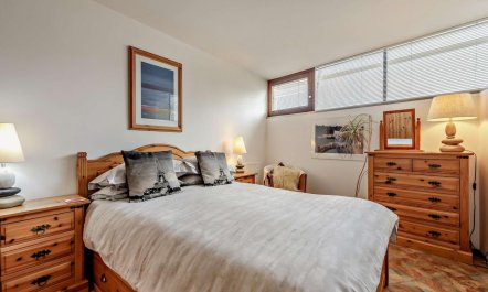 1 Bed in Westward Ho! 1