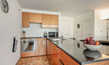 1 Bed in Westward Ho! 5