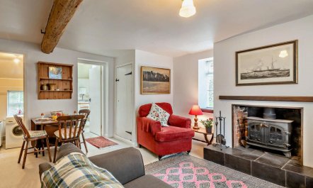 2 Bed in Holt 1