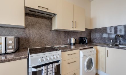 2 Bed in Ilfracombe 0