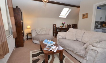 2 Bed in Appledore 3
