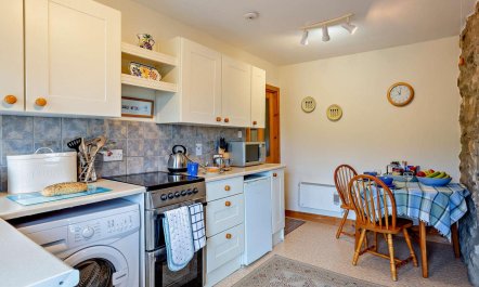 1 Bed in Beauly 5