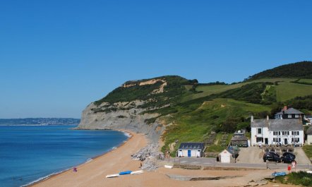 2 Bed in Bridport 4