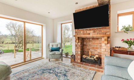 3 Bed in Pershore 1