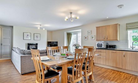 3 Bed in Zeal Monachorum 1