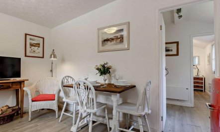 2 Bed in Newton Abbot 6