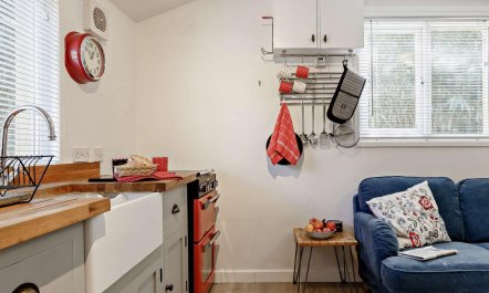 2 Bed in Newton Abbot 7