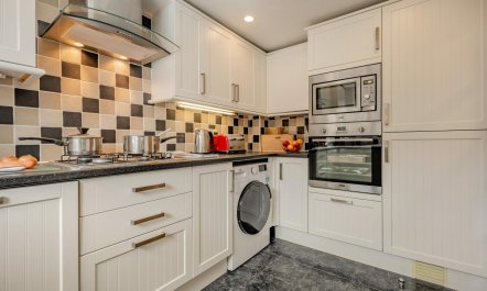 4 Bed in Bridport 3