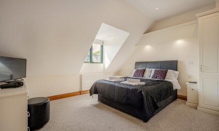 4 Bed in Bridport 5