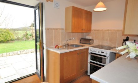 2 Bed in Weymouth 4