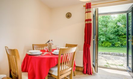 2 Bed in Weymouth 1