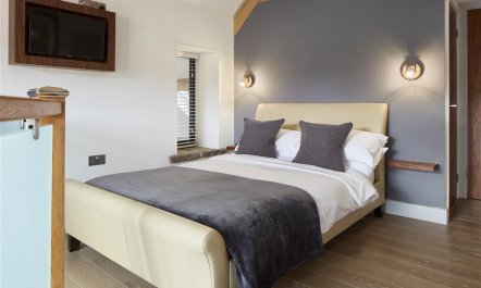2 Bed in Tenby 6