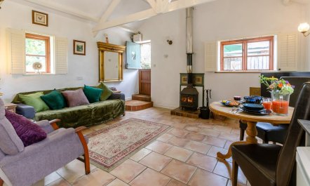 1 Bed in Holsworthy 1