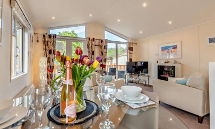 2 Bed in Stepaside 1