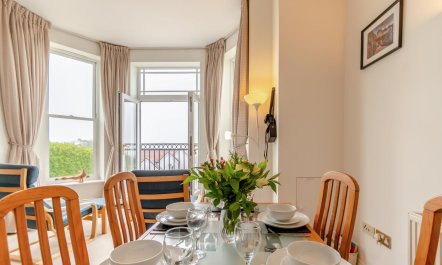 3 Bed in Tenby 9