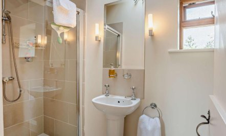 1 Bed in Pett Level 3