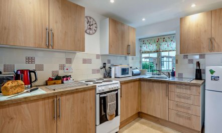 3 Bed in Ilfracombe 2