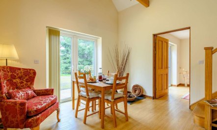 1 Bed in Ebbw Vale 8
