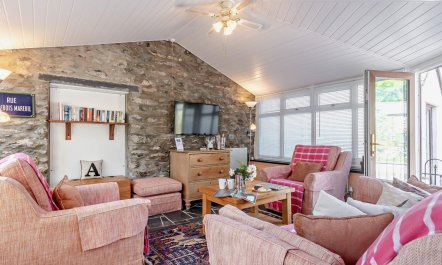 2 Bed in Colwyn Bay 4