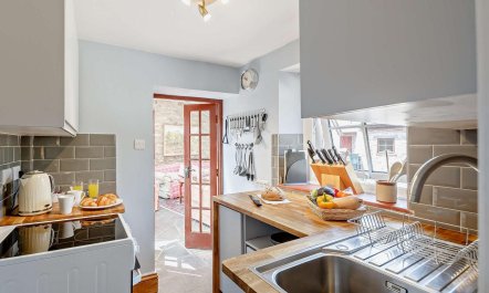 2 Bed in Colwyn Bay 7