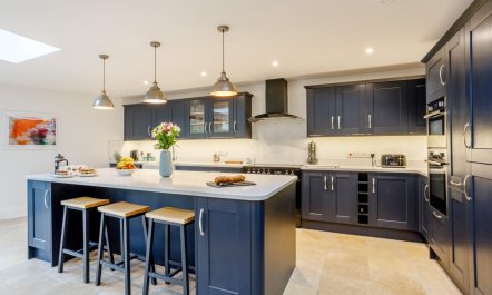 6 Bed in Blandford Forum 2