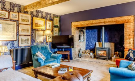 6 Bed in Blandford Forum 5