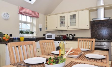 3 Bed in Seahouses 1