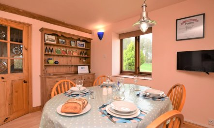 2 Bed in Godshill 4