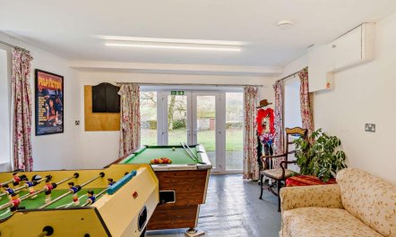 6 Bed in Penrith 1
