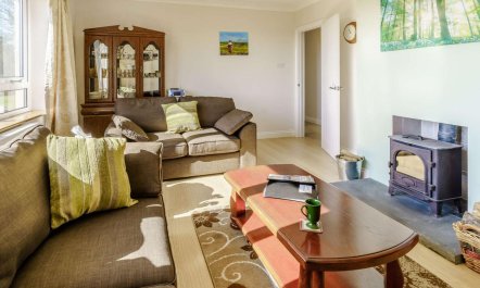 3 Bed in Clynderwen 6