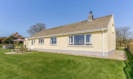 3 Bed in Clynderwen 8