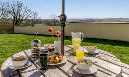 3 Bed in Clynderwen 9