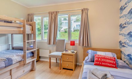 2 Bed in Nolton Haven 8