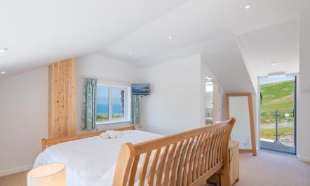 2 Bed in Aberdyfi 9
