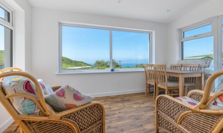 2 Bed in Aberdyfi 5