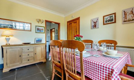 3 Bed in Holmrook 5